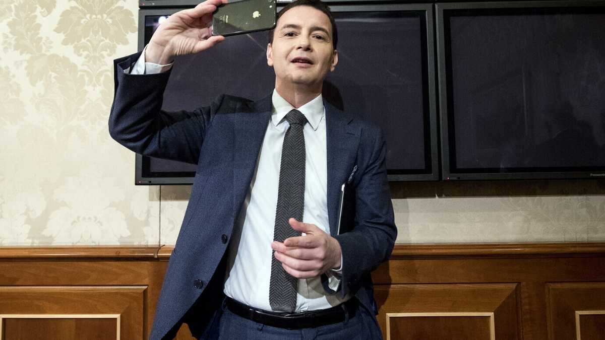 Immagine di Luca Morisi scende dalla "Bestia". Addio ai social della Lega