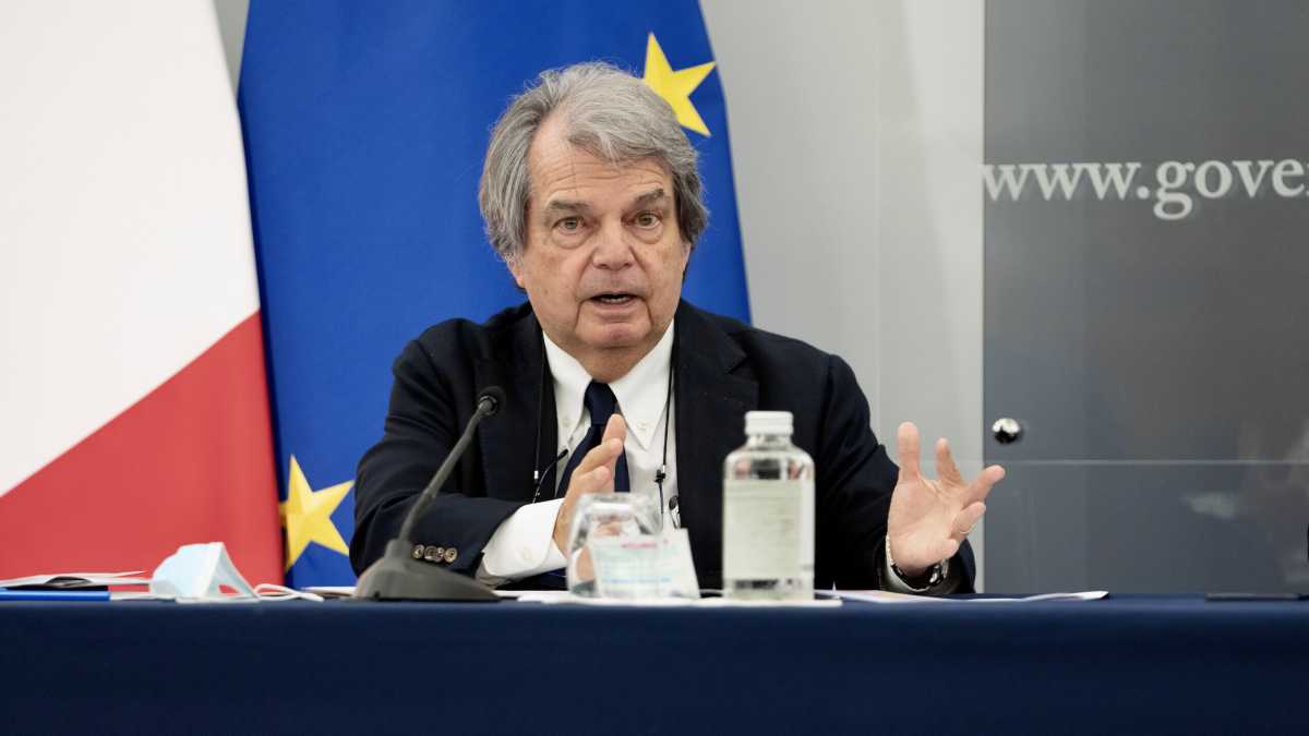 Immagine di Dal 15 ottobre la Pubblica amministrazione torna in ufficio. Ecco il decreto