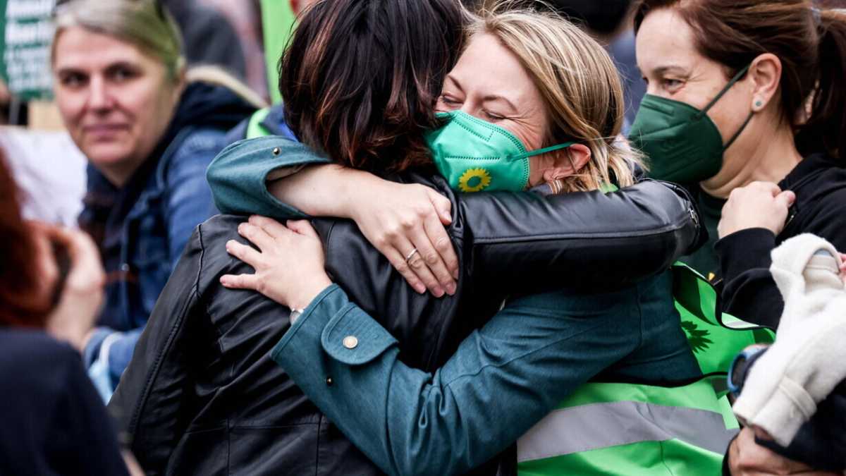 Immagine di A Potsdam il calore tutto verde per la Baerbock rimane intatto, nonostante i numeri