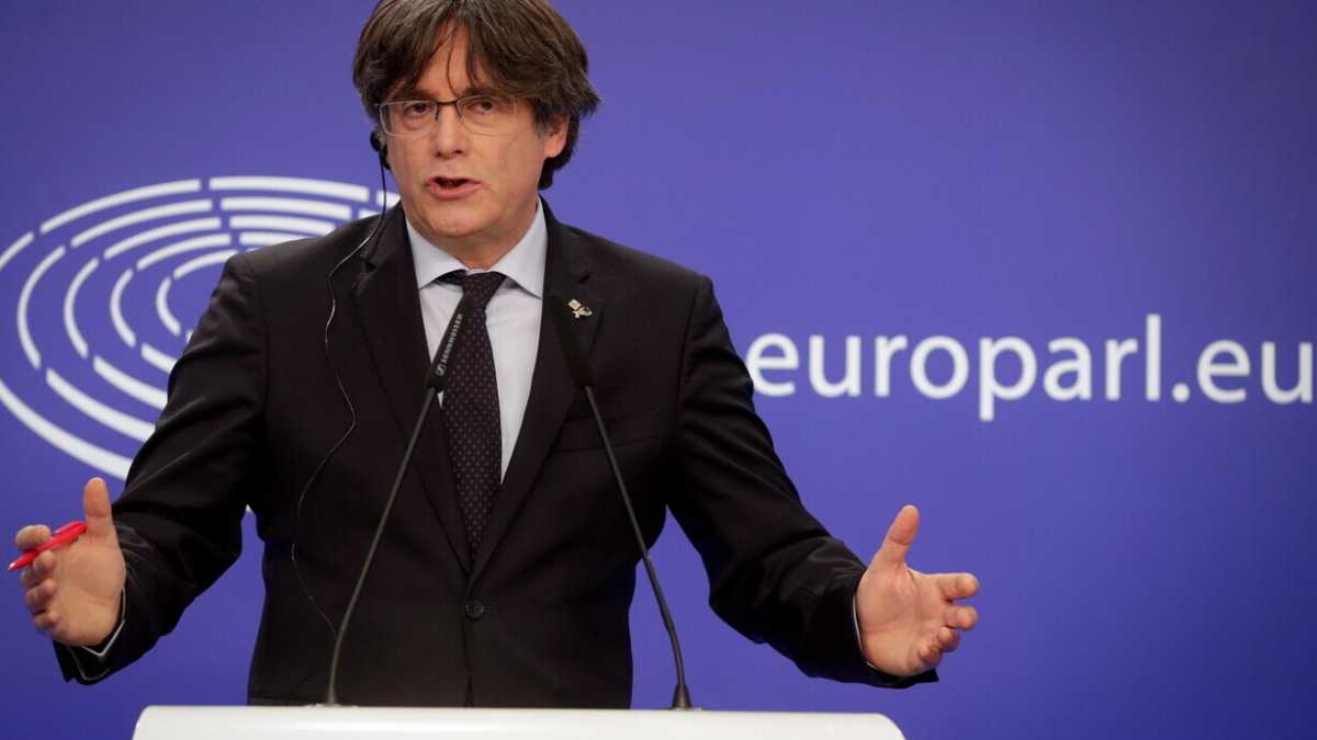 Immagine di Puigdemont arrestato in Sardegna