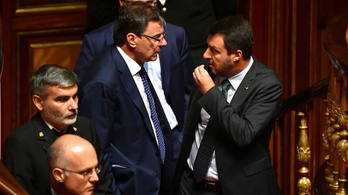 Immagine di Salvini stronca Giorgetti: “Michetti e Bernardo sono i candidati migliori per Roma e Milano”