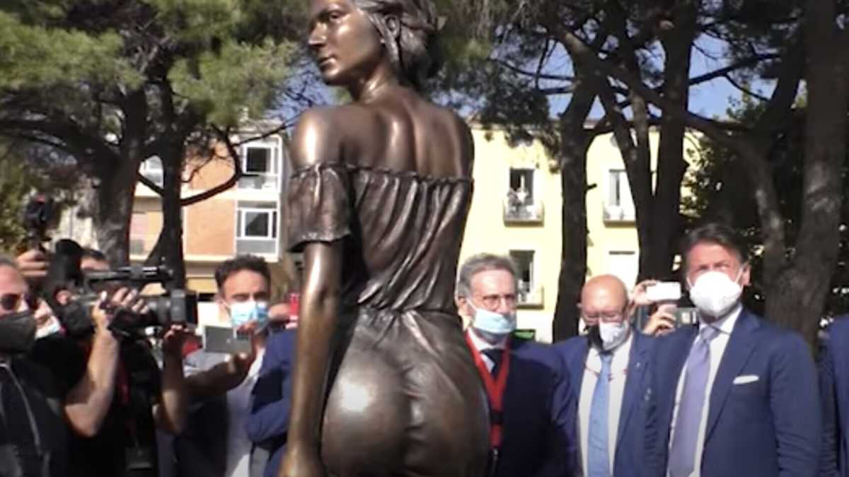 Immagine di La Spigolatrice di Sapri era ’na zoccola