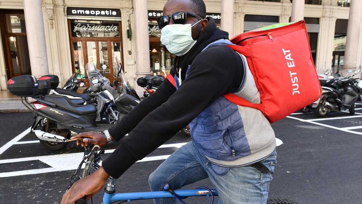 Immagine di Viva la contrattazione da rider