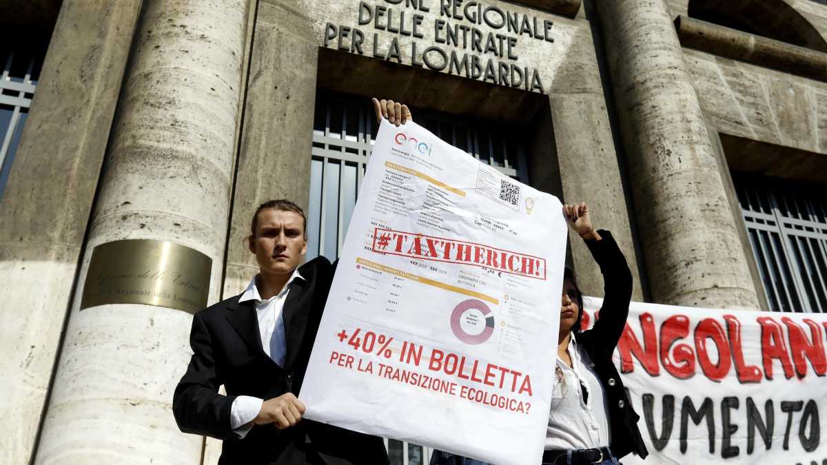 Immagine di Bollette, l'aumento (ridotto) sarà comunque una stangata