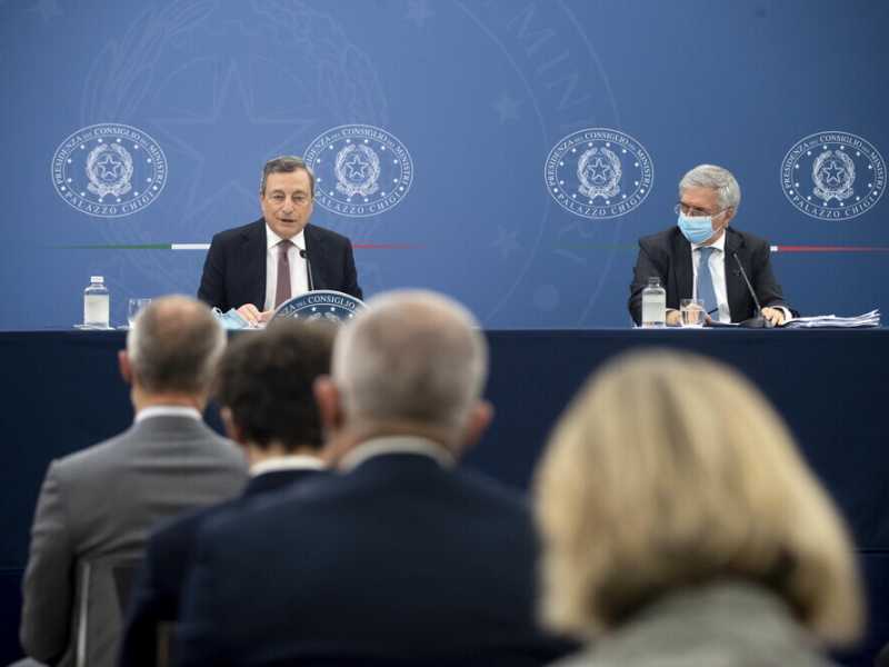 Sull'economia il governo ha un programma, i partiti no