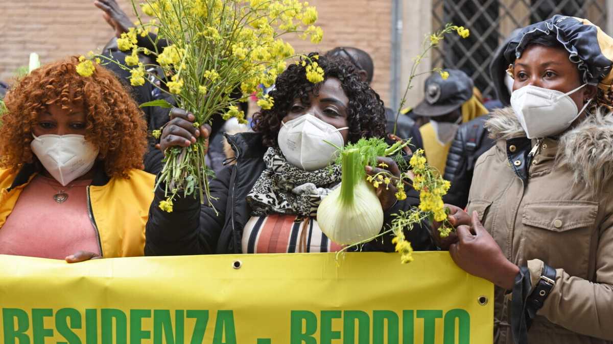 Immagine di Il vero pull factor per i migranti è non regolarizzare