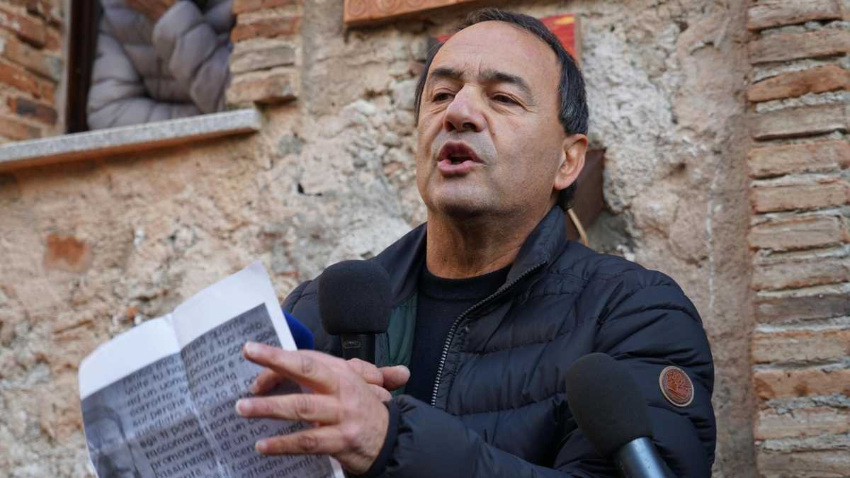 Immagine di Mimmo Lucano condannato a 13 anni