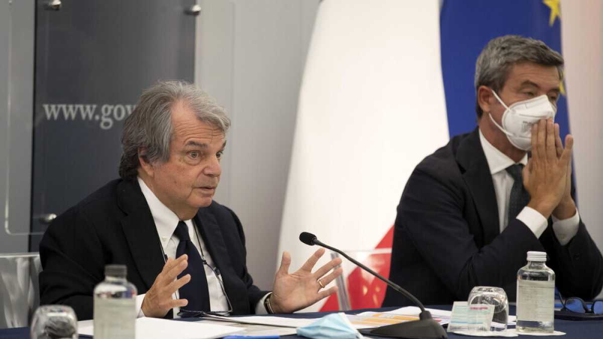 Immagine di Orlando vs Brunetta sul lavoro agile