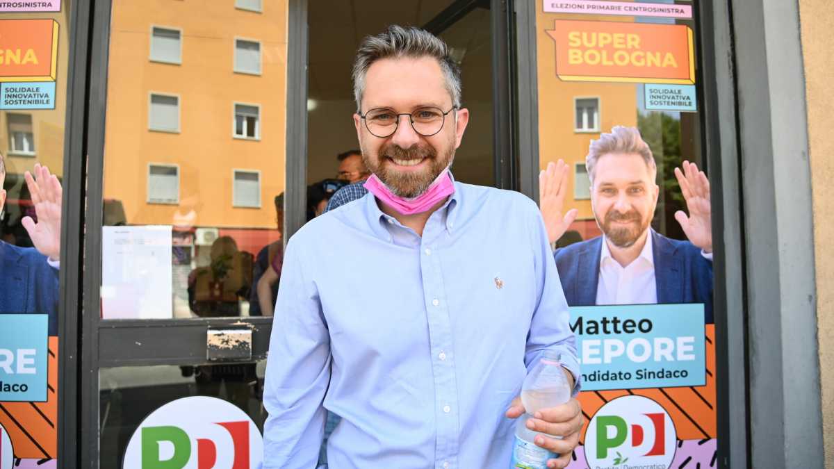 Immagine di A Bologna il centrosinistra senza avversari corre in “campo largo” per vincere subito