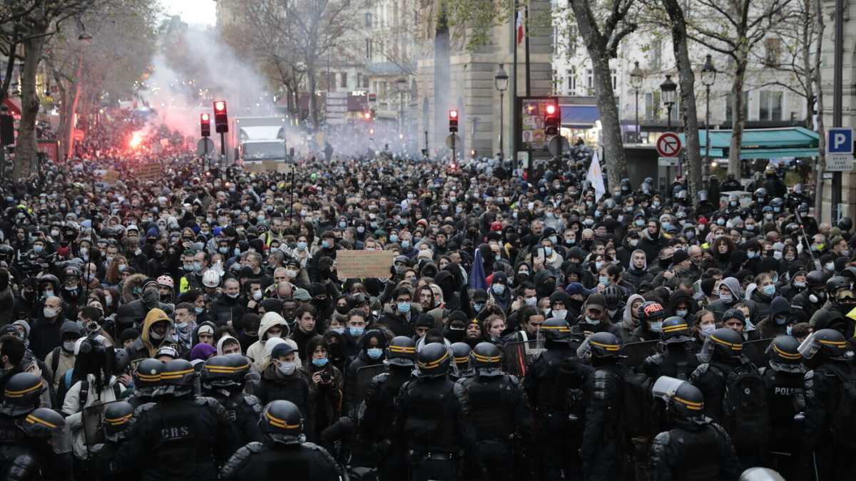 Immagine di Guida ai nostri anni Venti furiosi. Intervista ad Alec Ross