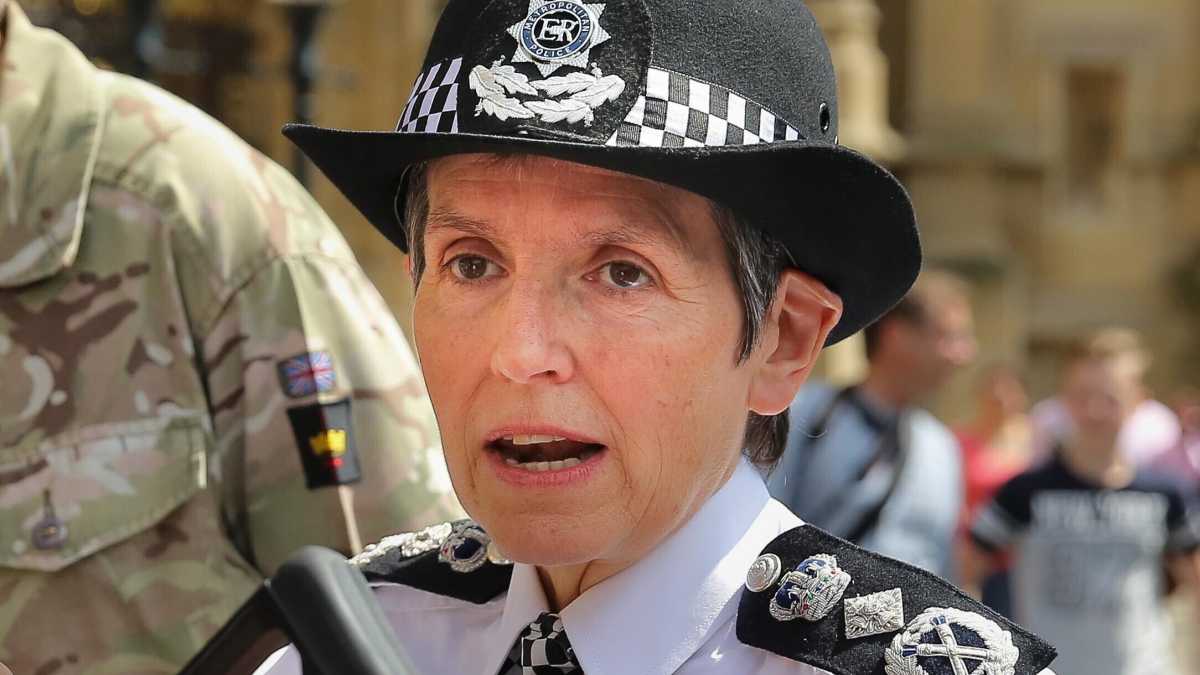 Immagine di Se il capo di Scotland Yard si dimetterà non è perché è donna, ma perché Londra è meno sicura
