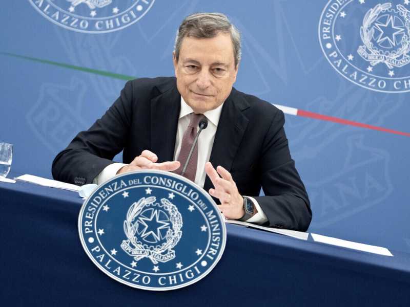 Il premier Mario Draghi (Ansa)