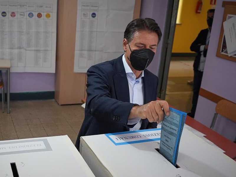 Conte: "Il risultato non compromette il nuovo corso del M5s"