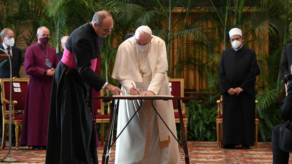 Immagine di La nuova religione green non ha battuto solo il cattolicesimo