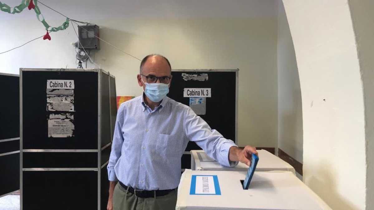 Immagine di Con Letta deputato, a Sciences Po tirano un sospirone