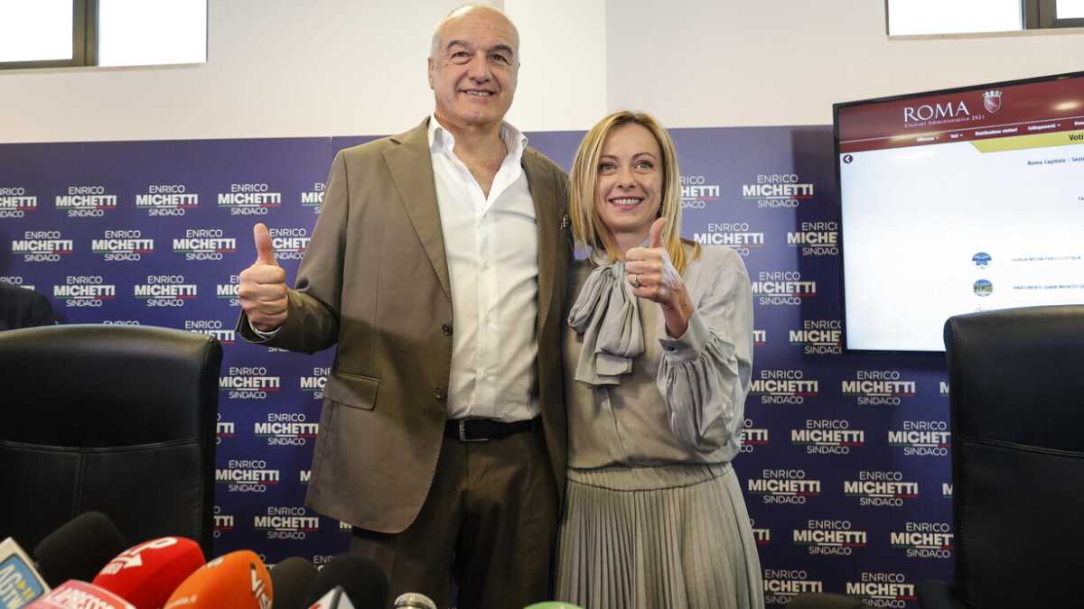 Immagine di Giorgia Capoccia: Meloni si carica il centrodestra a Roma e in Italia. Salvini la insegue