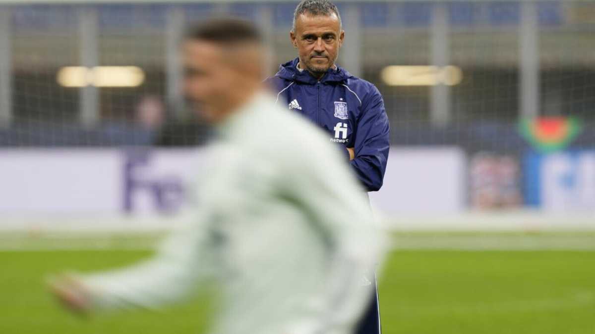 Immagine di Luis Enrique cerca di allontanare la Spagna dal caos del calcio spagnolo