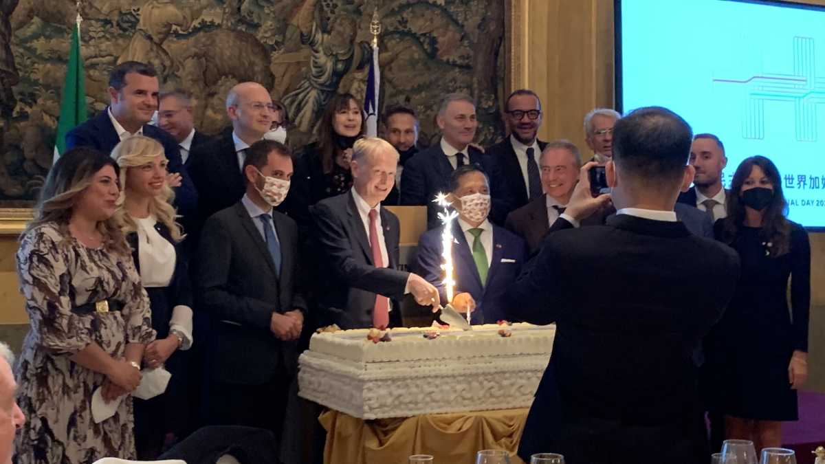 Immagine di Centinaio va a Taiwan