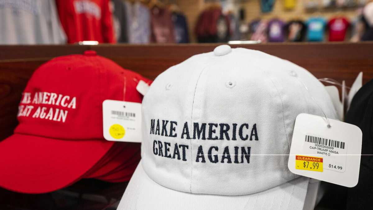 Immagine di "Make America great again again" e la stagione degli slogan ricicciati