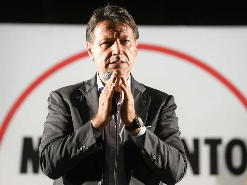 Conte esulta: "Conquistata la Sicilia". Ma lo scrutinio dice che il M5s è allo sbando