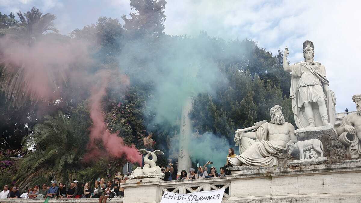 Immagine di La guerriglia no vax. Arrestati Castellino e Fiore. I No pass assaltano anche Pronto Soccorso