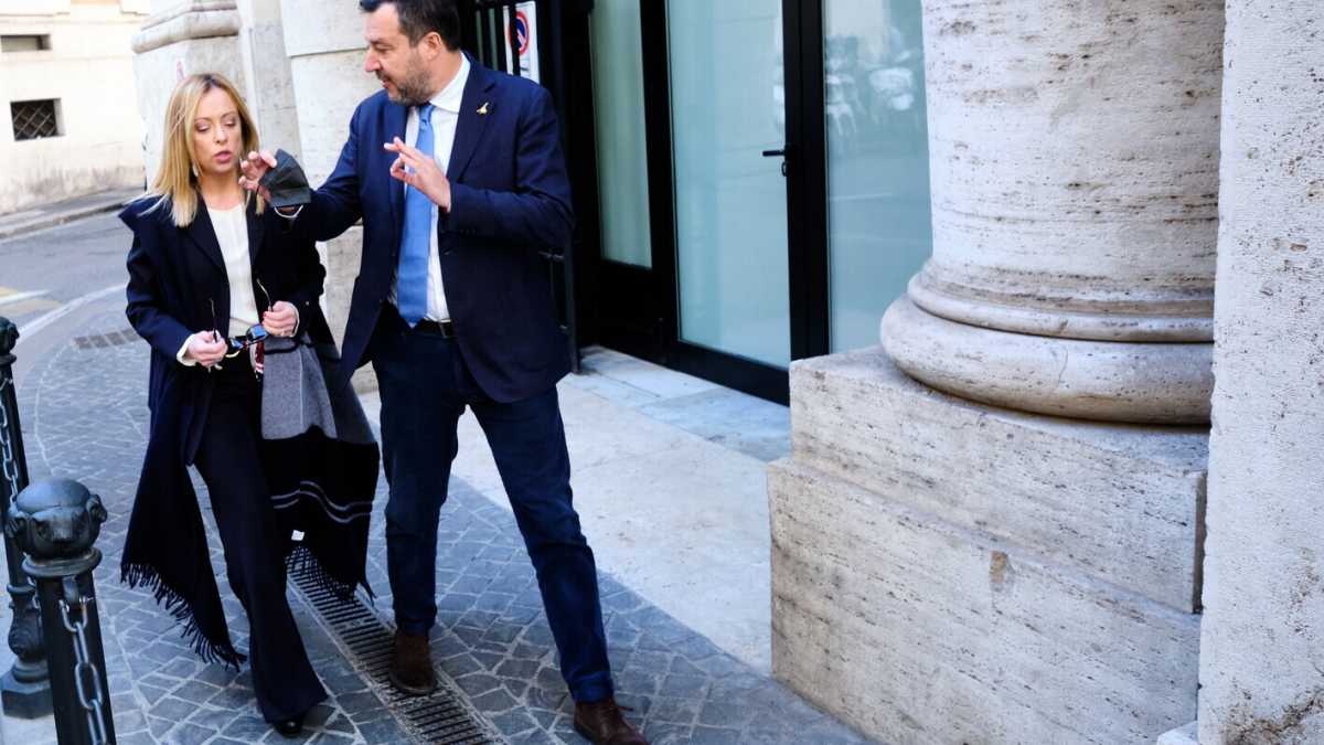 Immagine di L’inadeguatezza della destra è peggio delle infiltrazioni dei fasci