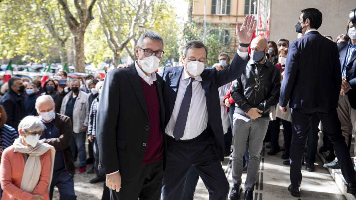 Immagine di Le fratture che restano tra Draghi e Landini, abbracci a parte