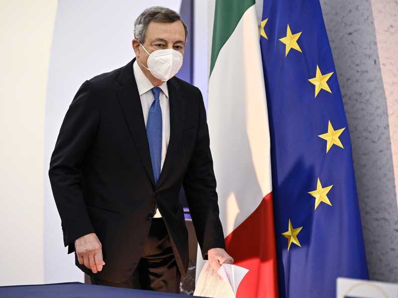 Draghi dice no ai tamponi gratis. La priorità è il fisco