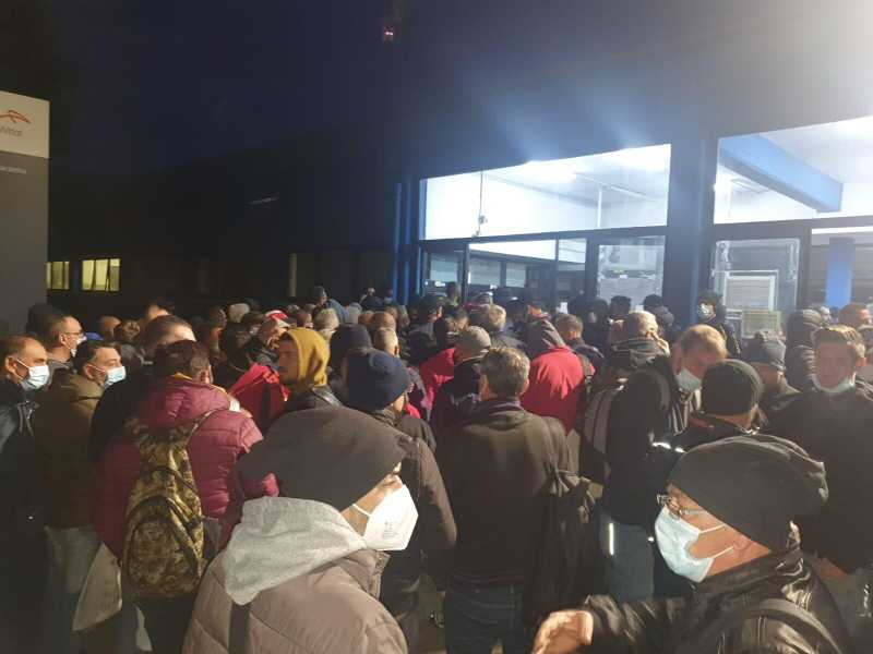 "I tamponi gratis all'Ilva? La vera conquista sindacale sarà quando tutti saranno vaccinati”