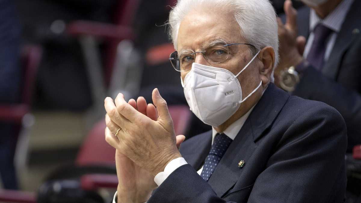 Immagine di Mattarella contro la giustizia malata