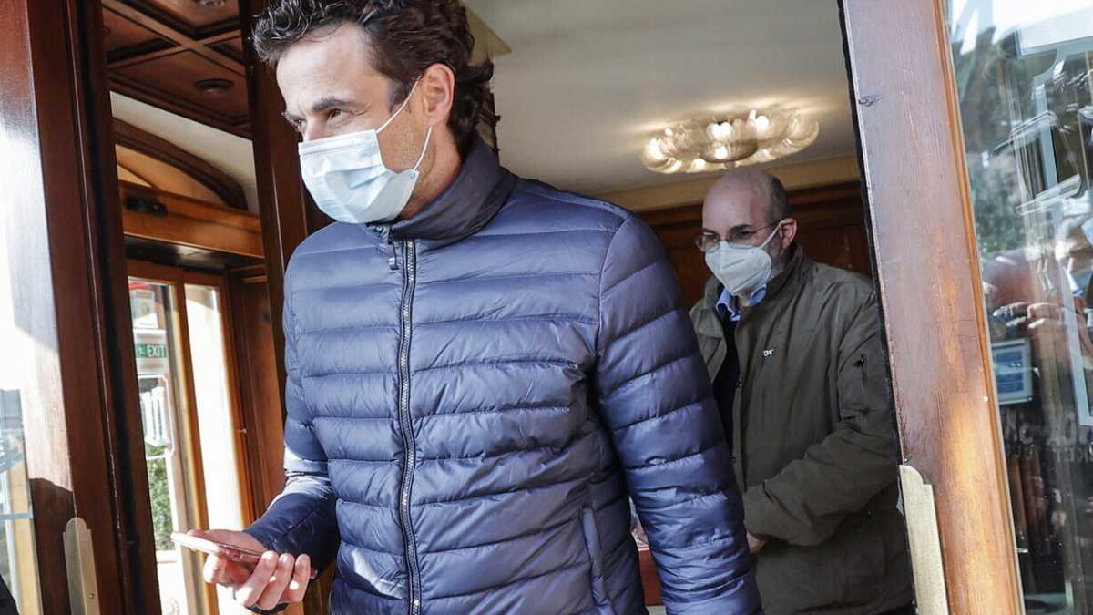 Immagine di Guerra nel M5s, Conte dà il via libera alla sfiducia del capogruppo alla Camera