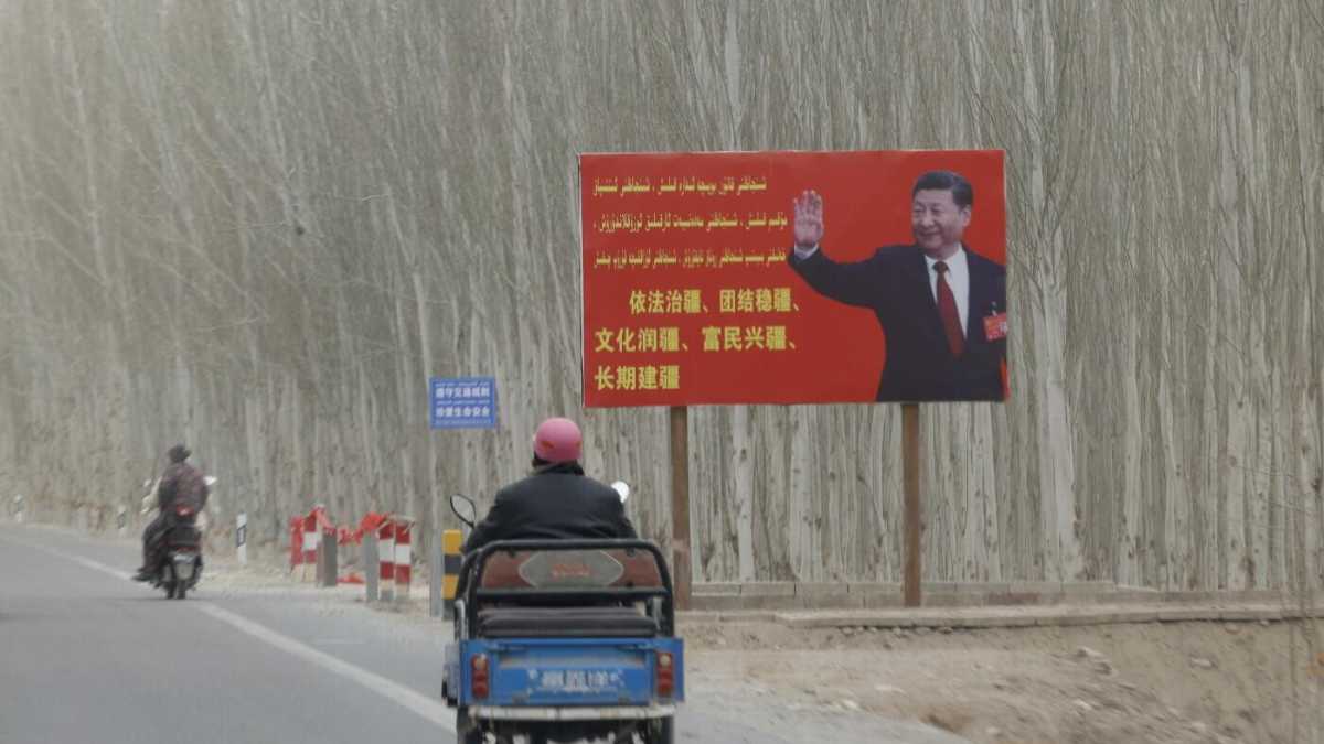 Immagine di Il Partito, la polizia e il vicino di casa. I dettagli della repressione nello Xinjiang
