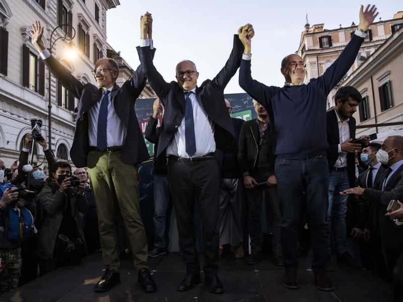 Sbornia Pd per Gualtieri. Letta frena gli entusiasmi: "Elezioni? Avanti con Draghi"