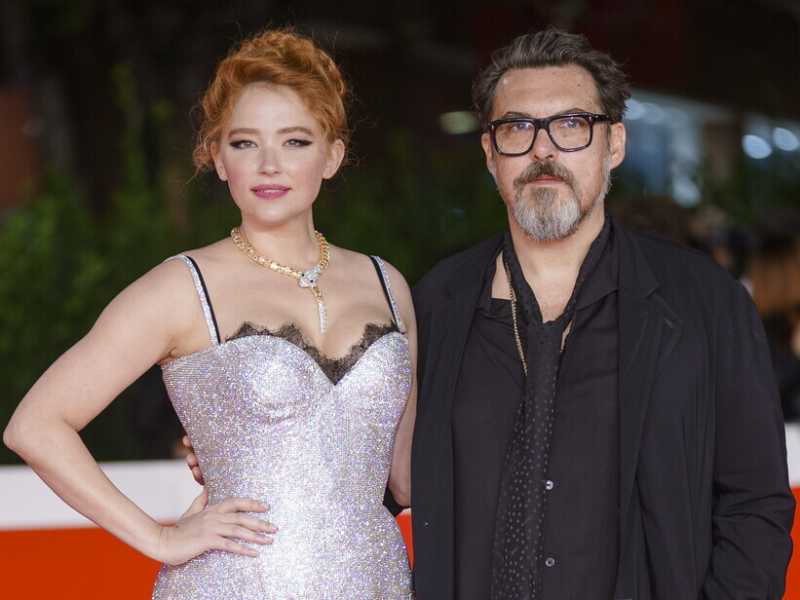 Joe Wright (regista), e Haley Bennett (attrice protagonista) al red carpet della Festa del cinema di Roma. AP Photo/Domenico Stinellis <br />