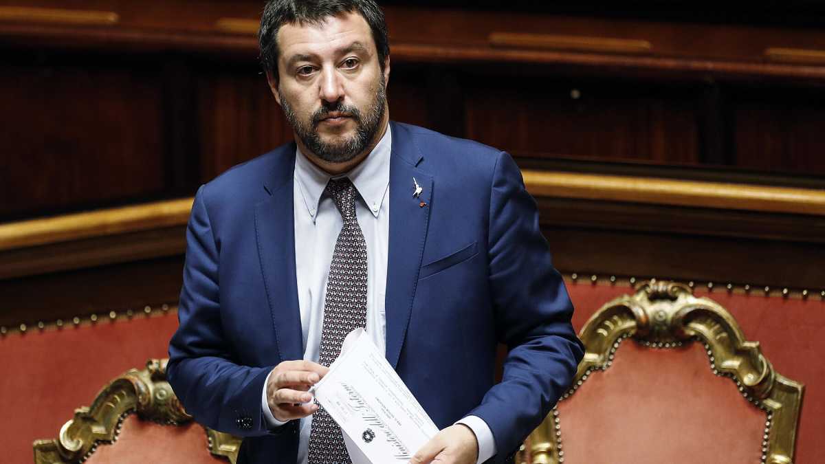 Immagine di A Trieste Salvini difende chi commette il reato di blocco stradale che lui ha introdotto
