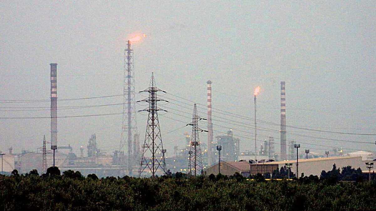 Immagine di Wow! Un grillino dice la verità sul non inquinamento di Taranto. E tutti gli altri?