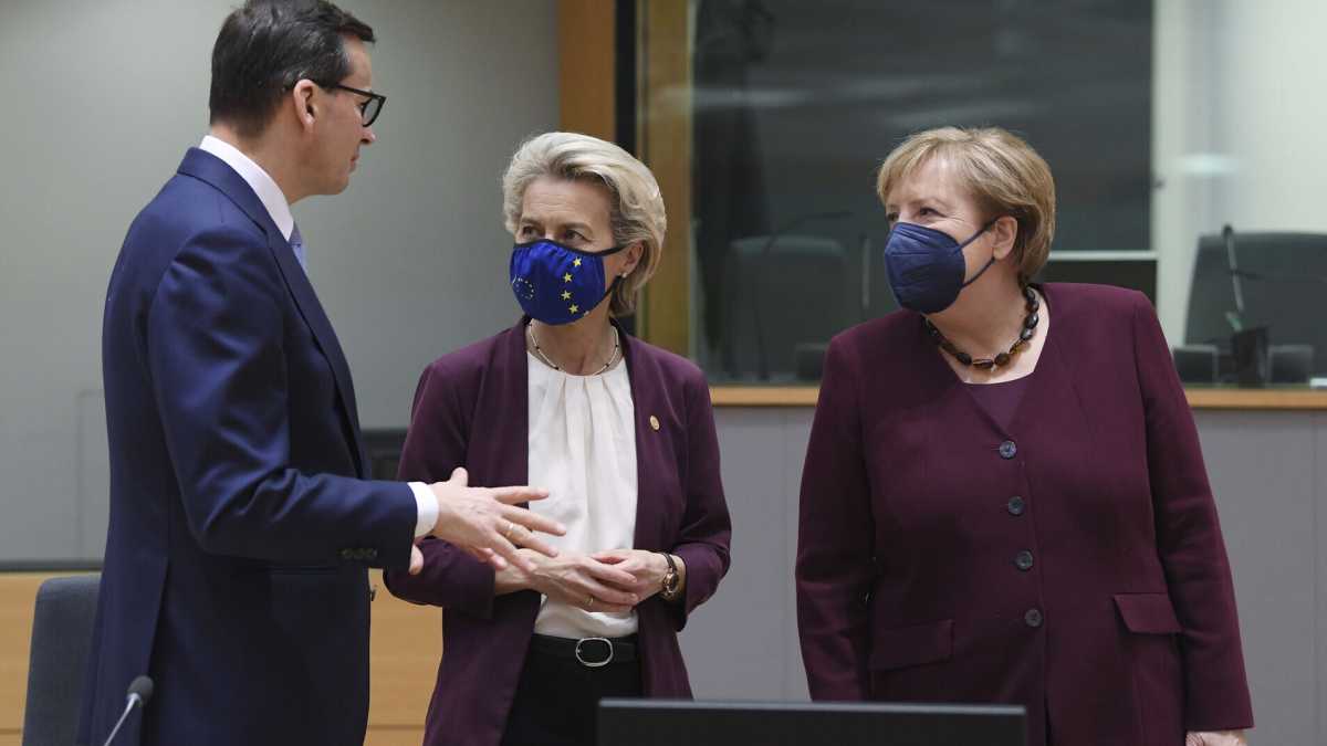 Immagine di L’Ue cede al PiS: l'eredità ingombrante di Merkel