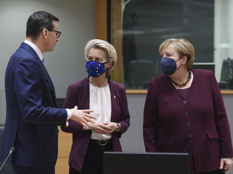 L’Ue cede al PiS: l'eredità ingombrante di Merkel