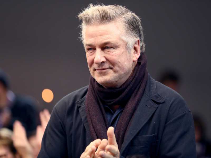 Alec Baldwin spara sul set e uccide una donna. Il precedente di Brandon Lee