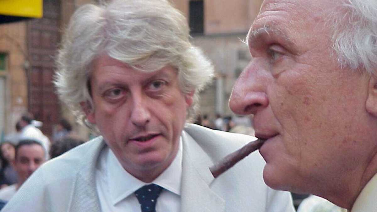 Immagine di Onde radicali. Un documentario sulla radio di Pannella