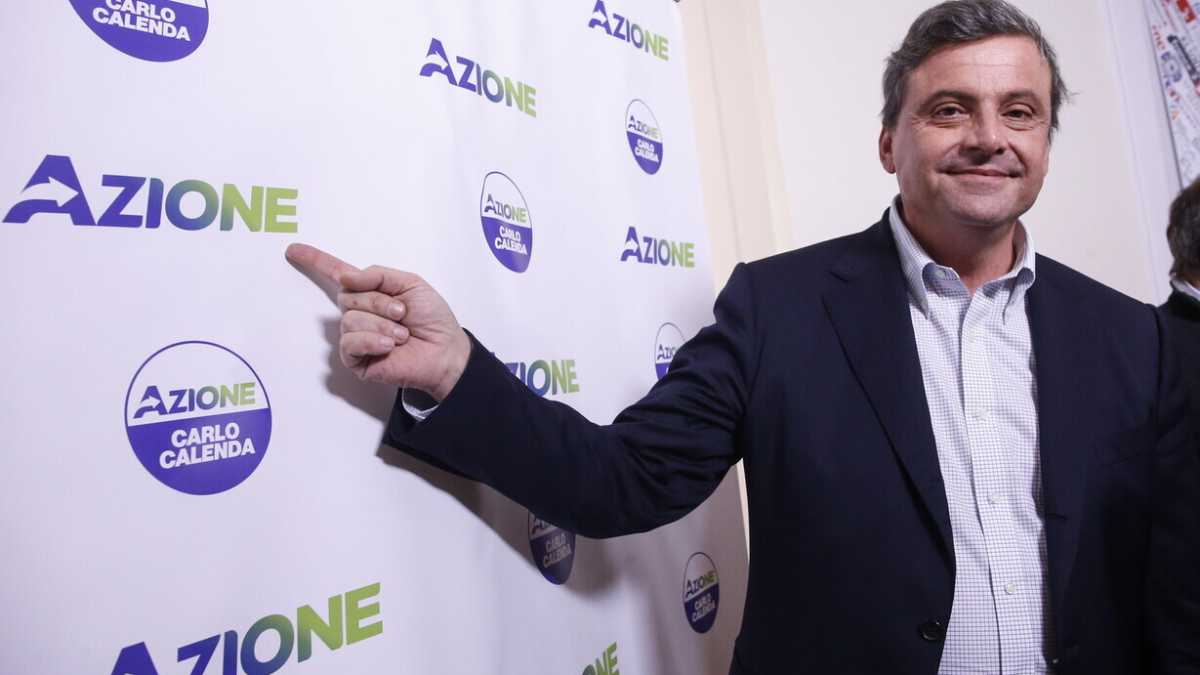 Immagine di Calenda punta al 10 per cento, ma con Renzi è rottura totale: "Non andrò alla Leopolda"