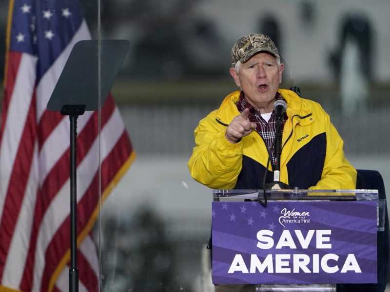 Gli organizzatori del 6 gennaio hanno fatto “decine di incontri” con gli uomini di Trump