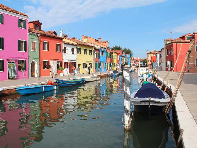 Burano (Wikimedia Commons)&nbsp;