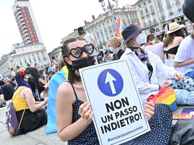 La non urgenza delle leggi etiche