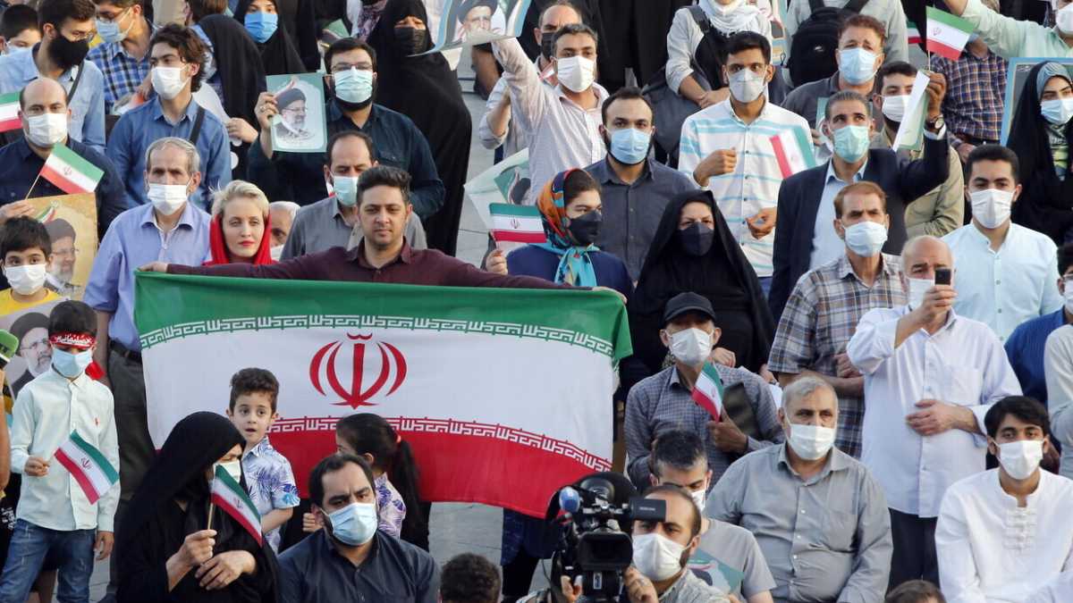 Immagine di C’è un gruppo di hacker che trolla gli ayatollah iraniani mandando in tilt ferrovie e benzinai