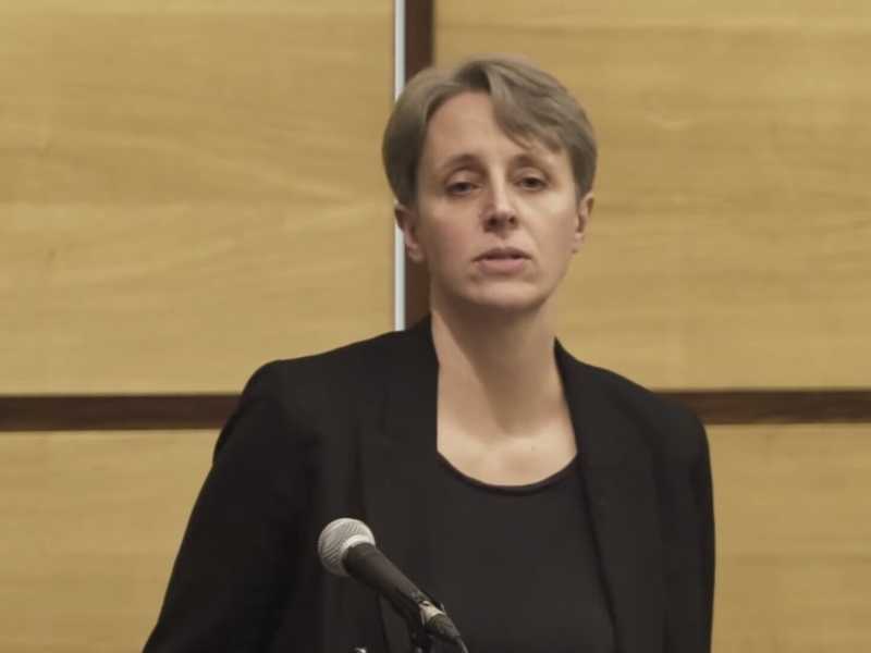 Il caso di Kathleen Stock, costretta alle dimissioni per aver criticato la gender theory