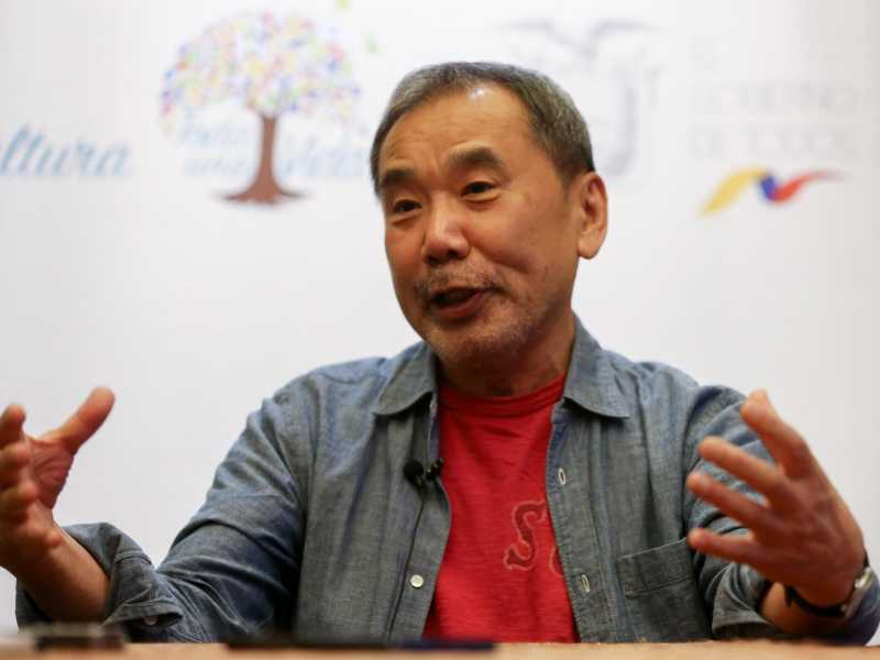 Il culto di Murakami celebrato con una biblioteca da sogno (un po’ per fanatici)