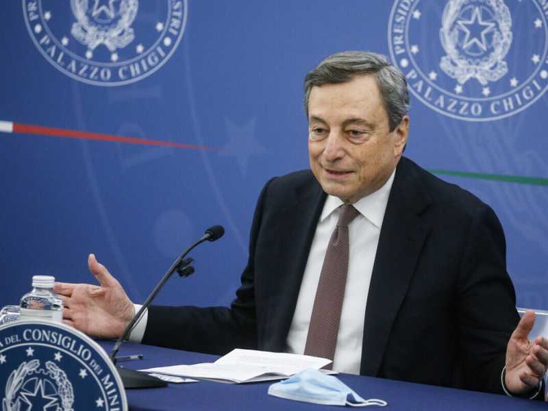 Draghi e la manovra anti populista: "Non temo lo sciopero generale"