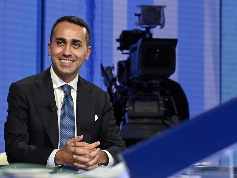 L'autobiografia di Di Maio: come sbarazzarsi del vaffa e abbracciare Machiavelli