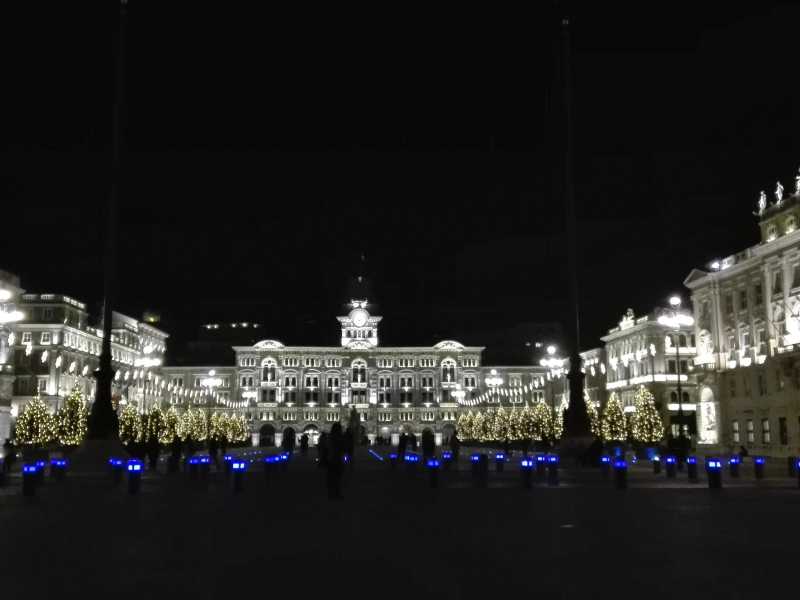 Trieste di grappe e rivolte: cosa succede nella città meno italiana d'Italia?